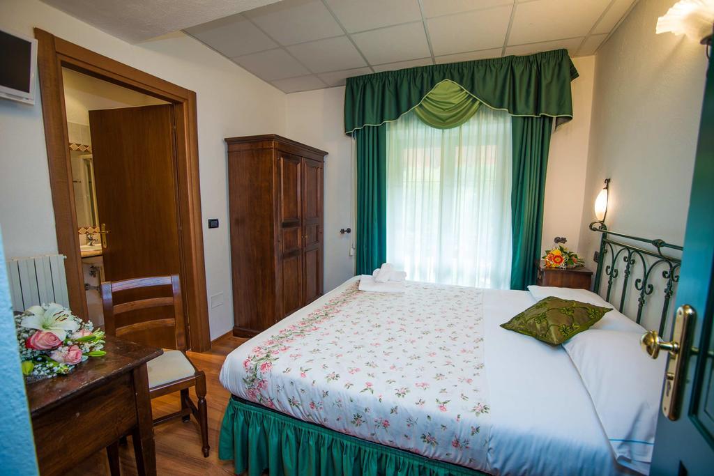 Albergo Le Macinaie - Monte Amiata Кастель-дель-Пьяно Экстерьер фото