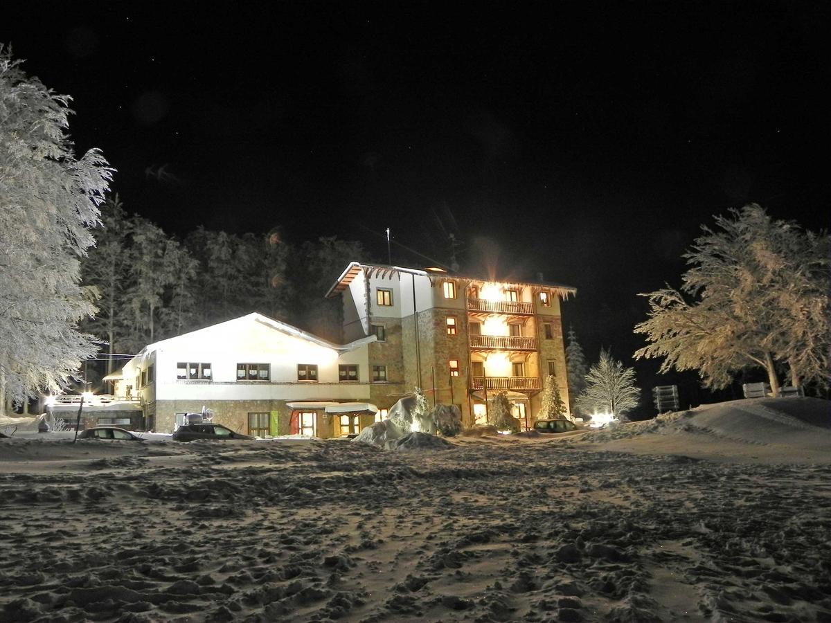 Albergo Le Macinaie - Monte Amiata Кастель-дель-Пьяно Экстерьер фото
